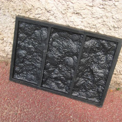 Moules silicone pour produits en béton d'environnement, assainissement et bâtiment (production en démoulage différé).